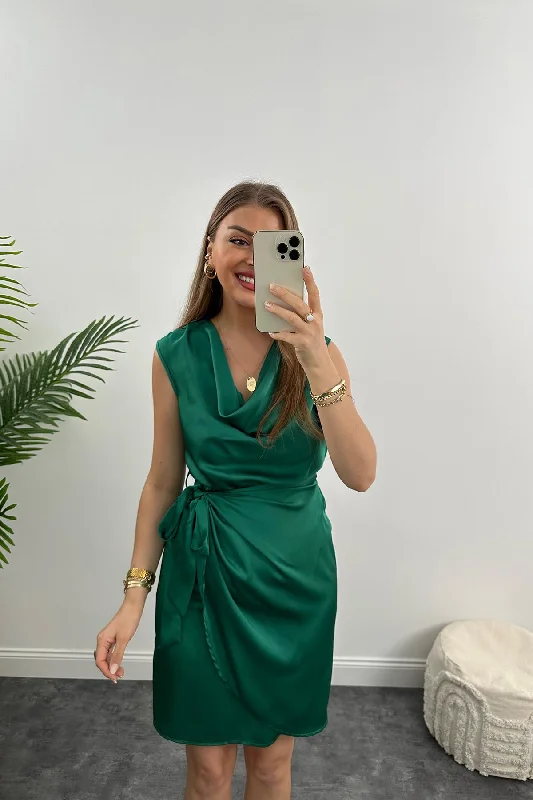 Luxury Silk Satin Degajeed Collar Wrap Dress Green REF : A7452