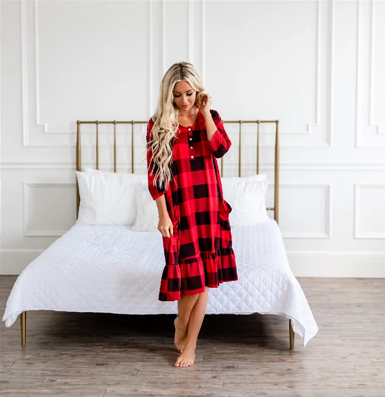 Mommy and Me Holiday House Dress: Women's Buffalo Plaid